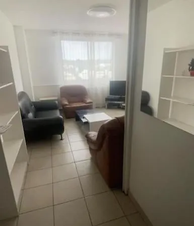 Appart De 5 Chambres Sur Nancy Apartman Vandoeuvre-lès-Nancy